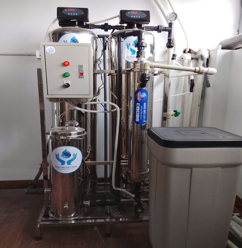 Giải pháp toàn diện cho nước sinh hoạt sạch khuẩn và nước nóng liên tục 24/7.
